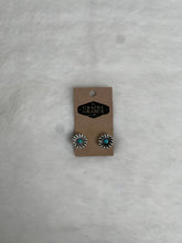 Load image into Gallery viewer, Turquoise and Silver Earrings
